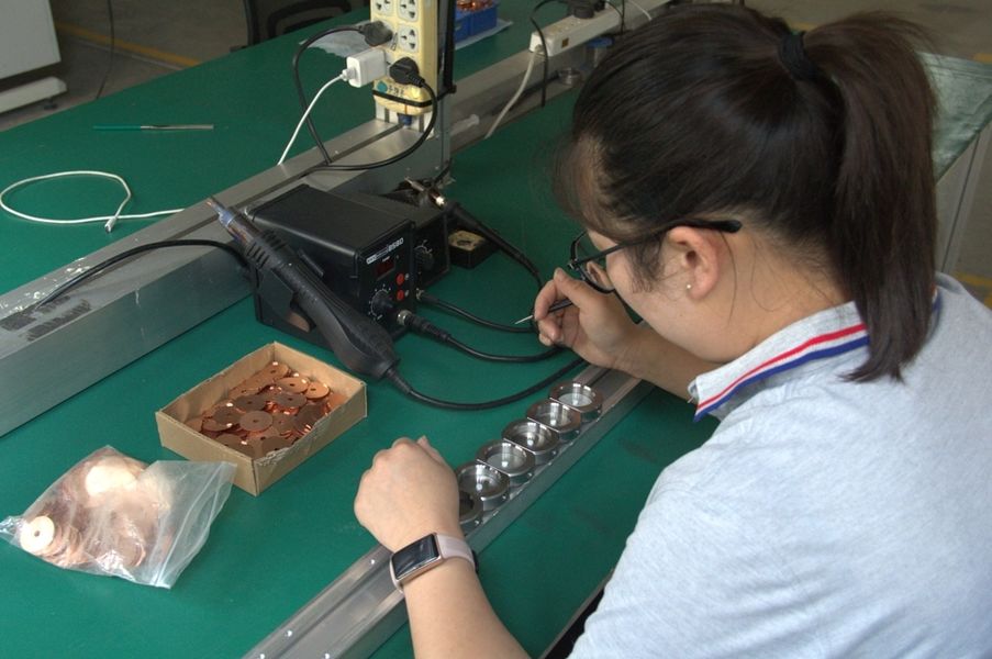 Zhengzhou Hengliang Tech Co., Ltd. línea de producción del fabricante